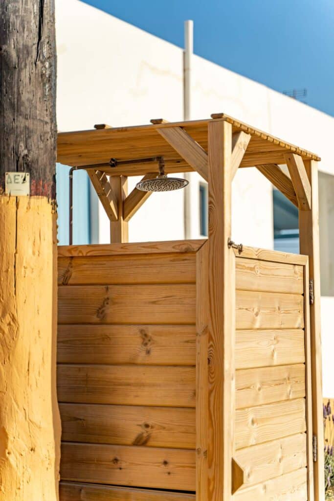 villa-ostria-koufonissia-exterior-parking-garden-7 svg+xml;charset=utf