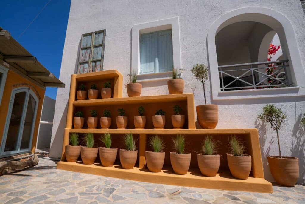 places-to-stay-in-koufonissia-general-5 svg+xml;charset=utf