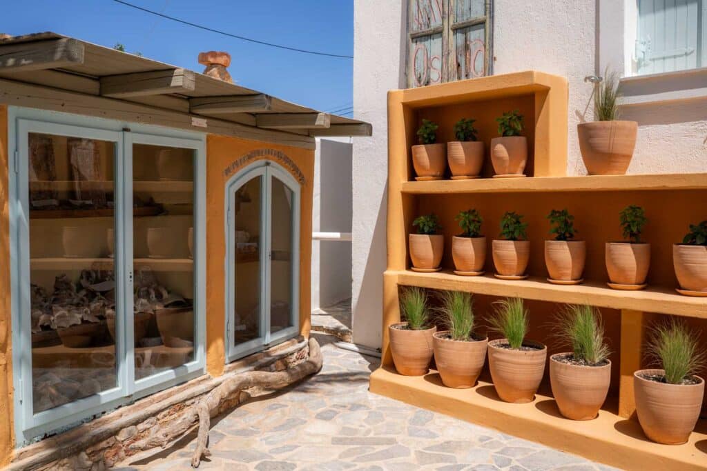 places-to-stay-in-koufonissia-general-7 svg+xml;charset=utf