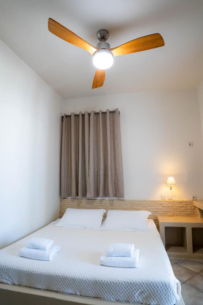 places-to-stay-in-koufonissia-sea-view-double-room-14 svg+xml;charset=utf