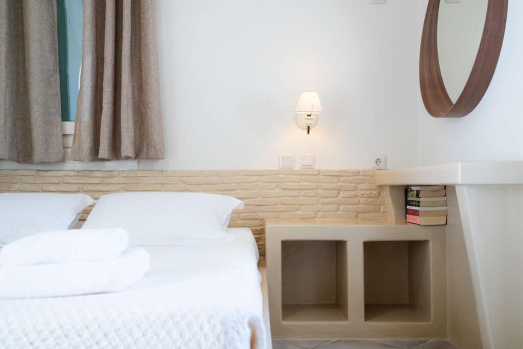 places-to-stay-in-koufonissia-sea-view-double-room-7 svg+xml;charset=utf