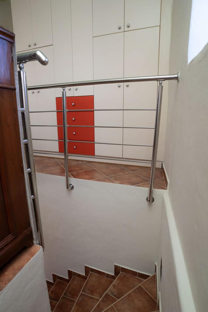 places-to-stay-in-koufonissia-split-level-apartment-10 svg+xml;charset=utf