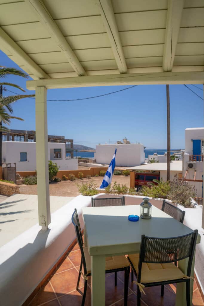 places-to-stay-in-koufonissia-split-level-apartment-12 svg+xml;charset=utf