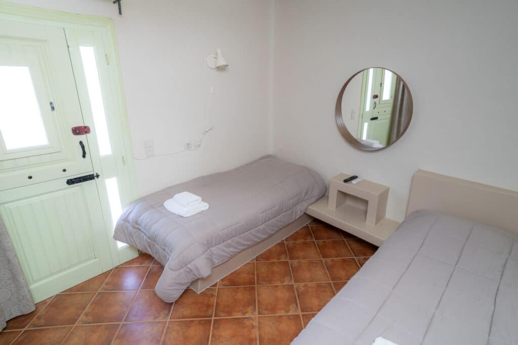 places-to-stay-in-koufonissia-split-level-apartment-17 svg+xml;charset=utf