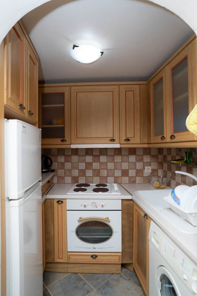 places-to-stay-in-koufonissia-split-level-apartment-3 svg+xml;charset=utf